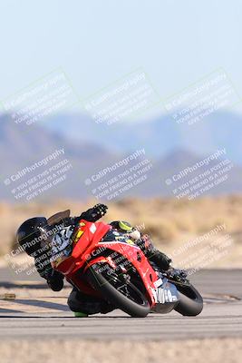 media/Dec-07-2025-CVMA (Sun) [[3e7d2de5dc]]/Race 9-Formula UL Shootout/